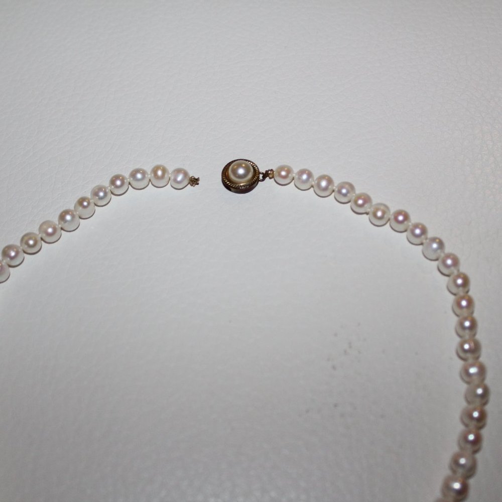 CLASSY ONE STAND PEARL NECKLACE ROUND WHITE - Picture 3 of 5